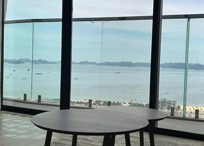 Apartment Pearl By The Ha Long